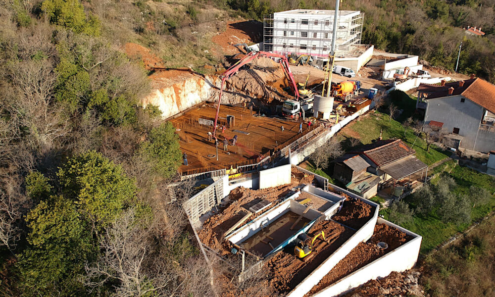 DCIM/100MEDIA/DJI_1841.JPG